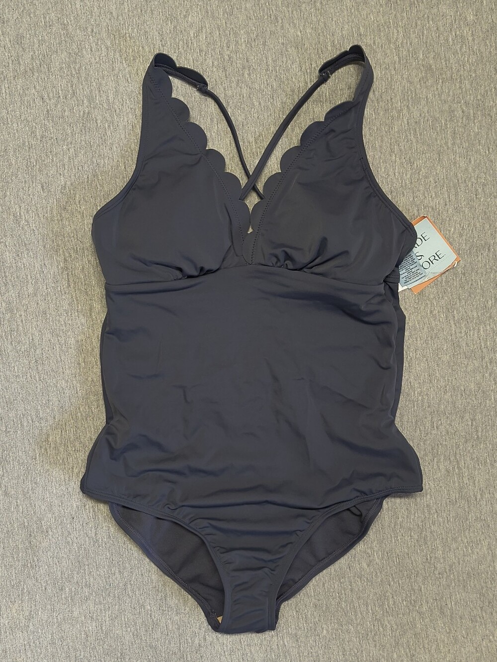 Shade & Shore Scallop‑Edge Tummy‑Control Plunge One‑Piece – Gray M NWT